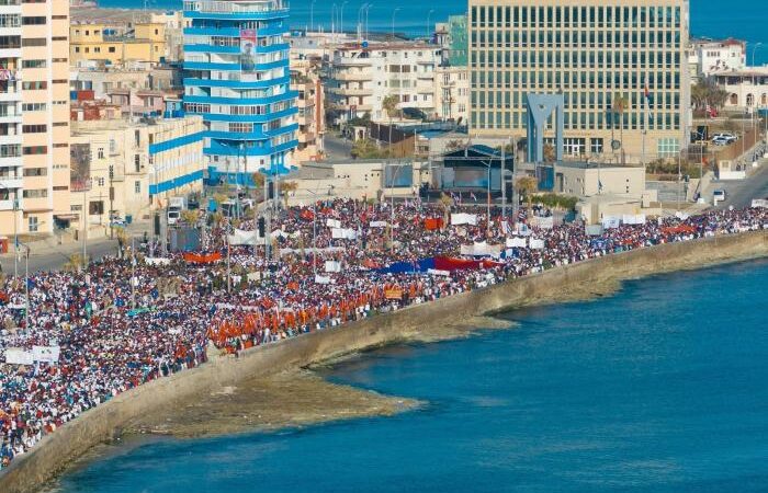 La Patria se defiende, este pueblo es lo más admirable que la Revolución Cubana tiene