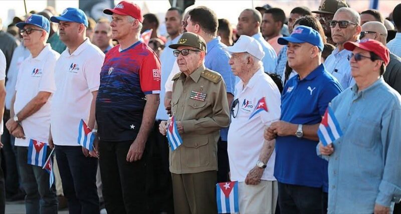 Presente Raúl en la Tribuna Antimperialista este 1 de Mayo