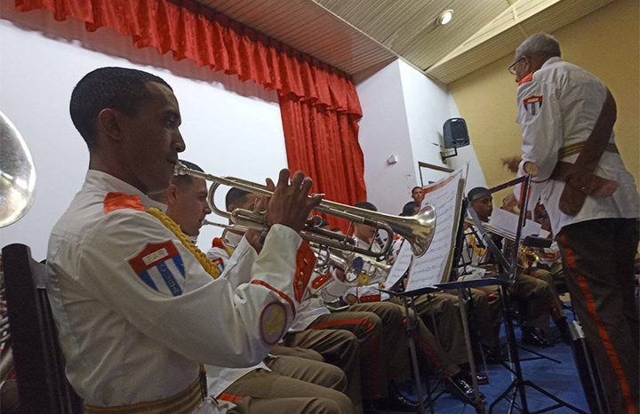 Realiza la FAR concierto en hospital William Soler por Día Internacional de la Infancia