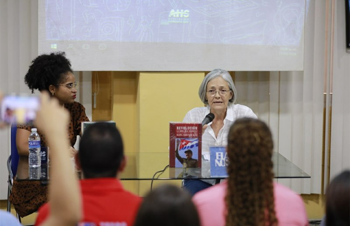 Revolución. La obra más hermosa, una visión humanista de Raúl Castro