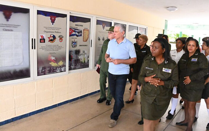 Recorrió Díaz-Canel preuniversitario del Minint en Playa