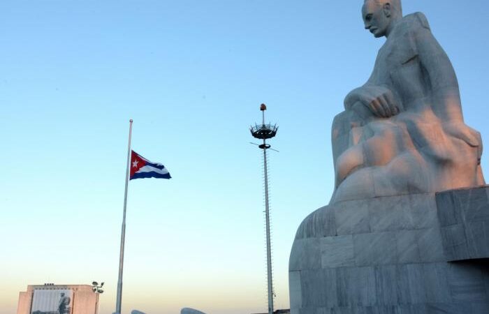 Declara Presidente cubano Duelo Oficial, con motivo del fallecimiento del Comandante de la Revolución Ramiro Valdés Menéndez