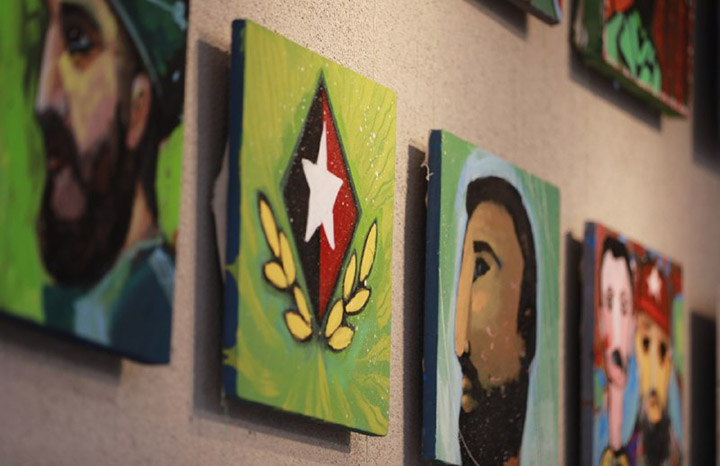 Niños cubanos pintan a Fidel
