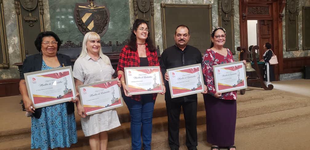 Reconocen a Maestros Radialistas por sus valiosos aportes y enseñanzas