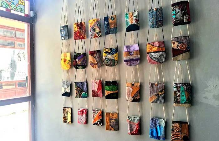Inauguran en la capitalina Galería Manos exposición IX Salón de Parche