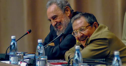 Escritores y artistas cubanos honran a Raúl Castro en su cumpleaños