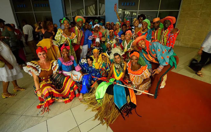 Felicita Ballet Nacional de Cuba al Conjunto Folclórico Nacional