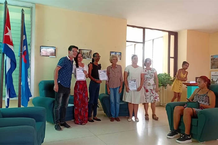 Entregan premios del V Concurso de crónicas Nicolás Guillén