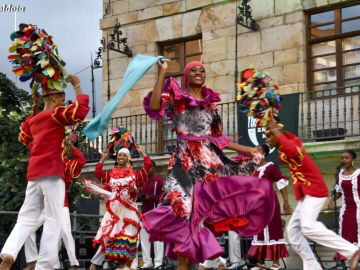 Compañía Folklórica Camagua en Europa