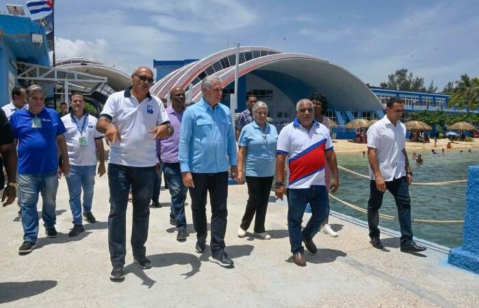 Recorrió Presidente cubano el capitalino Círculo Social Obrero Félix Elmusa