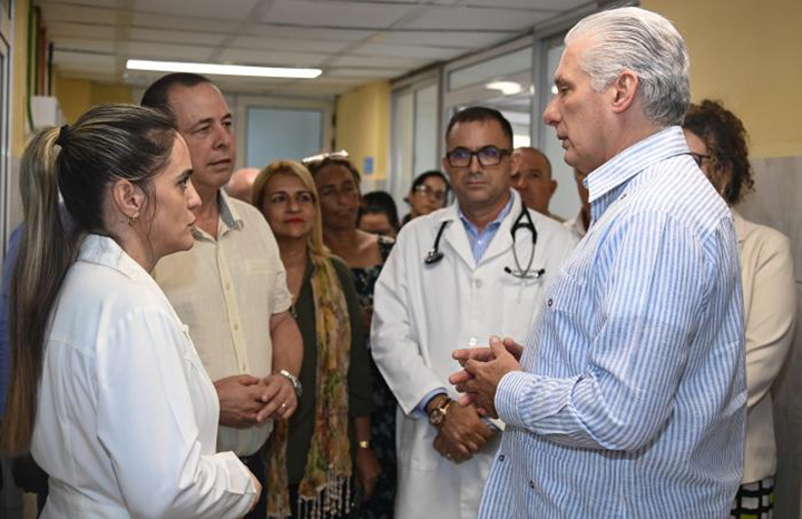 Destaca Díaz-Canel heroísmo de trabajadores de la Salud en Cuba
