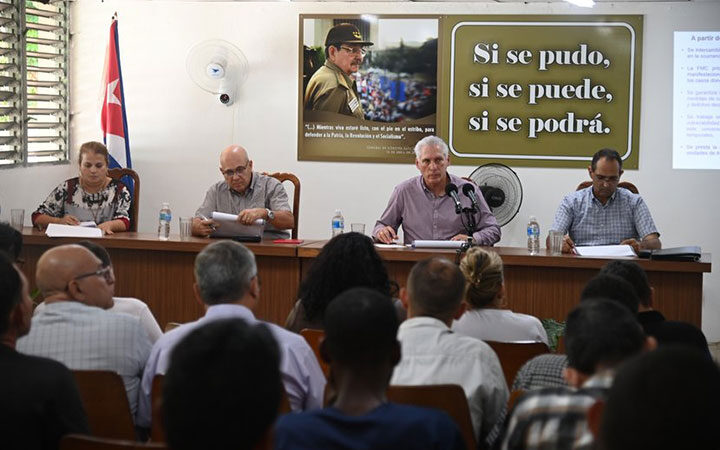 Presidente cubano continúa intercambios en La Habana