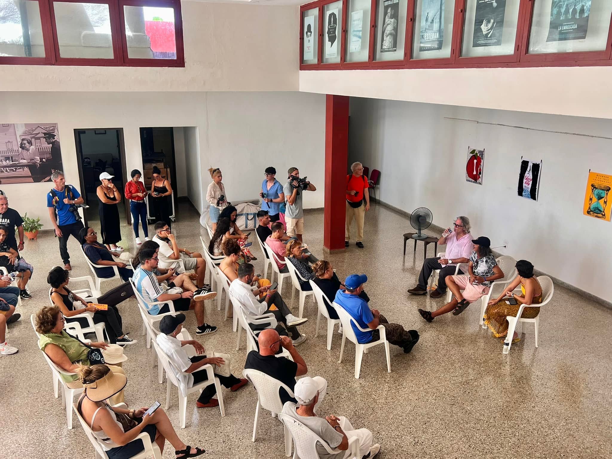 Presentan libro inédito sobre Humberto Solás en 20º Festival de Cine Pobre de Gibara