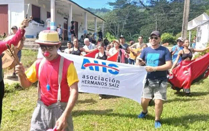 Arte y literatura desde Cienfuegos para Fidel y la AHS