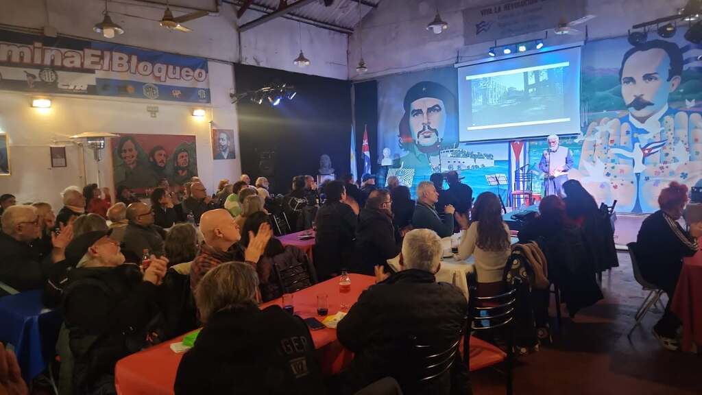Fidel Castro presente en la Casa de la Amistad Argentino-Cubana