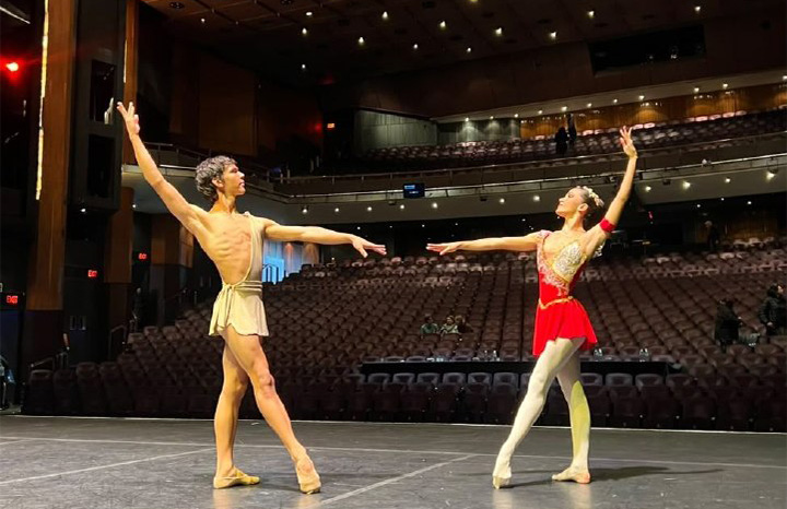 Conquistan estudiantes cubanos de ballet medallas de oro y plata en certamen internacional