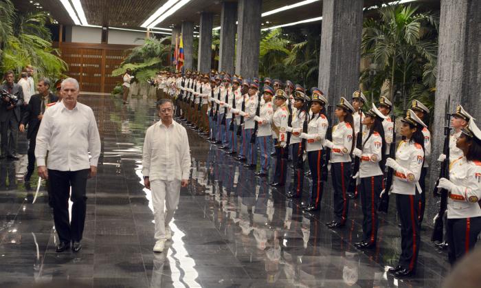 Arribó Gustavo Petro a Cuba