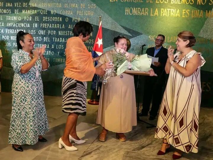 Celebran aniversario 104 de la Radio Cubana