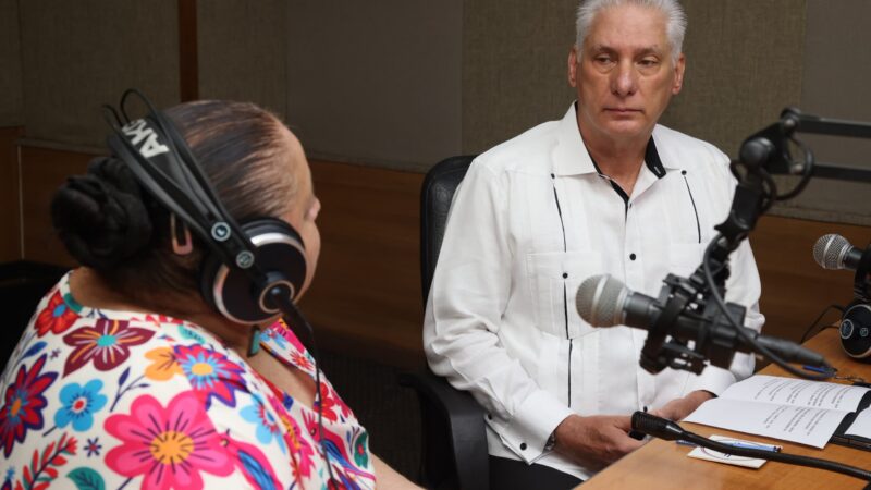 Visita Presidente cubano emisora Radio Rebelde