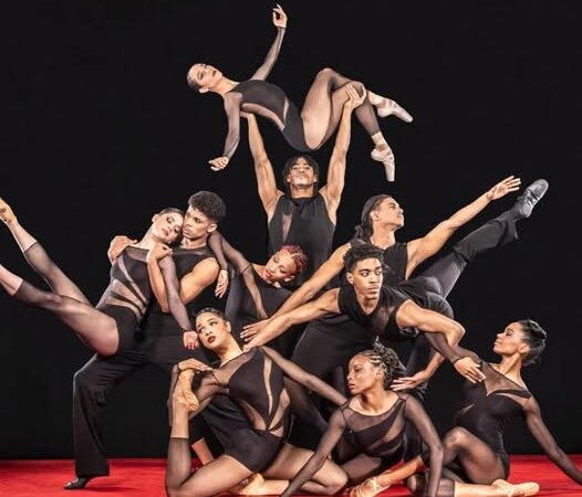 Acosta Danza retoma la escena en Reino Unido con Cuban Baroque