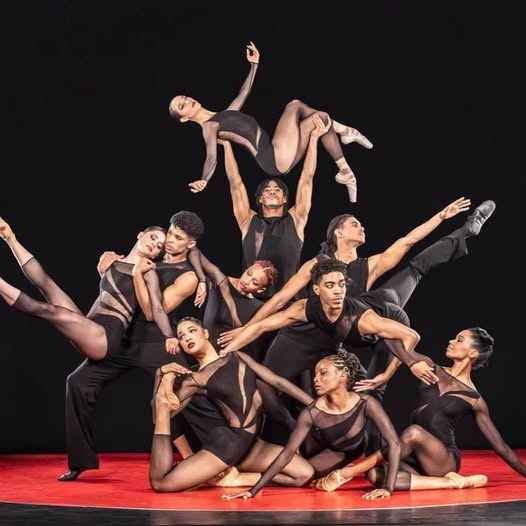 Acosta Danza retoma la escena en Reino Unido con Cuban Baroque
