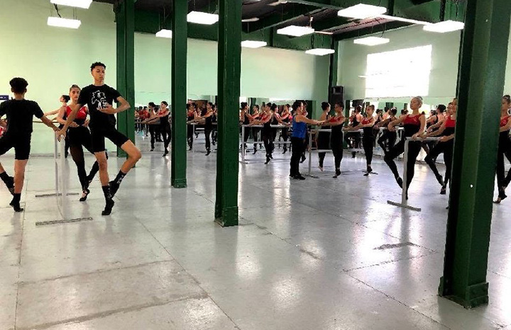 Revitalizan niñas, niños y jóvenes Lizt Alfonso Dance Cuba Escuela