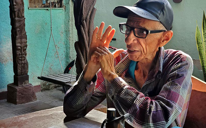 Recibe Lauro Hechavarría Premio Provincial de Artes Visuales en Holguín