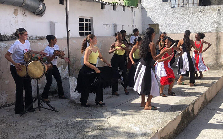 Proyecto Arte Córdova lleva su arte a escuelas capitalinas