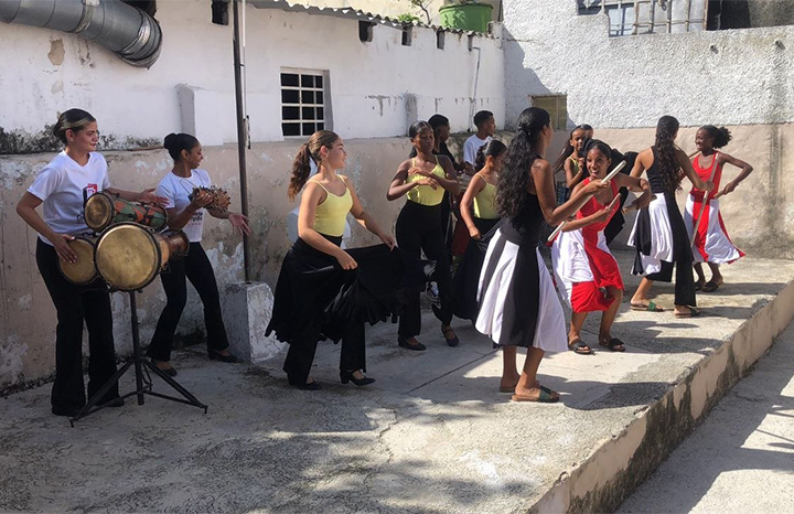 Proyecto Arte Córdova lleva su arte a escuelas capitalinas