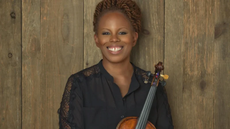 Un lugar en el aire, la violinista Regina Carter