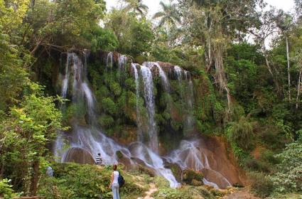 Planeta Tres, Constitución de la República de Cuba y la naturaleza