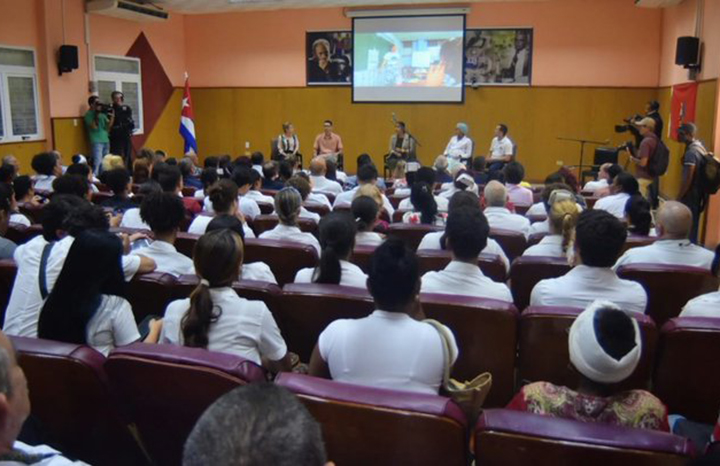 Audiencia pública parlamentaria contra el bloqueo
