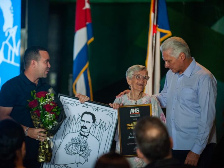 Celebran en el Memorial José Martí cuatro décadas de la Asociación Hermanos Saíz
