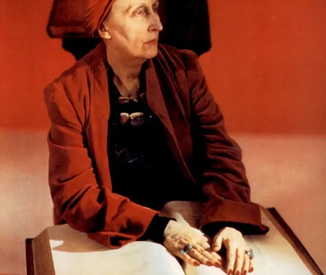 La obra de Edith Sitwell en La poesía toda