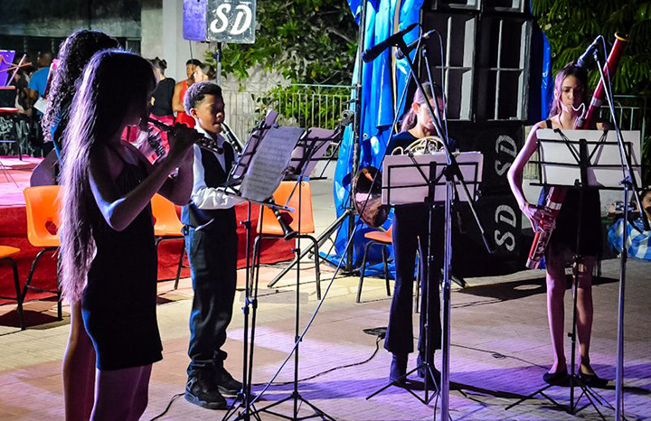 Enseñanza Artística demostró valía en la Fiesta Iberoamericana