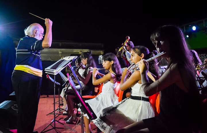 Fiesta Iberoamericana abre espacio a jóvenes artistas holguineros
