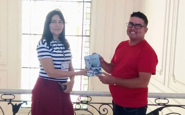 Presentan en Santa Clara libros sobre tradiciones y parrandas
